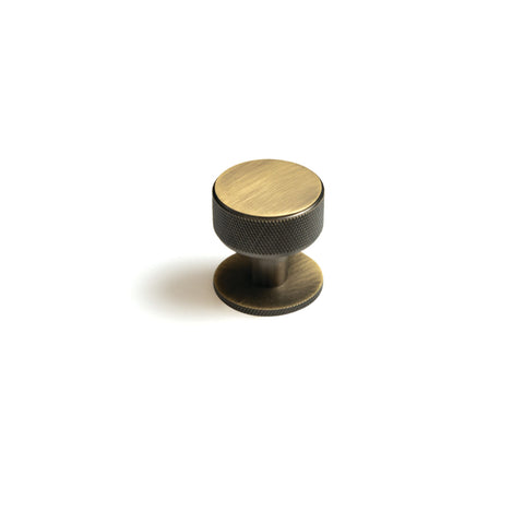 Momo Belgravia Cabinet and Appliance Pull Handle