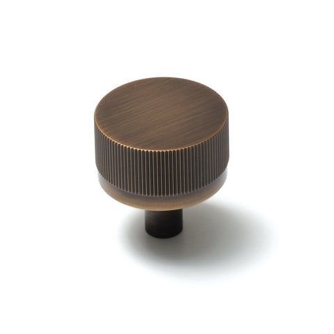 MOMO Bellevue Cabinet and Appliance Pull Handle