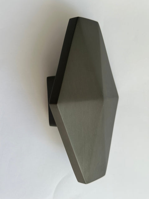 UPTOWN Magnetic (Knob) Entrance Pull