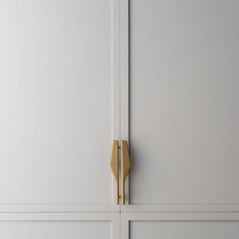 LO & CO - Outline C Cabinet and Appliance Pull Handle