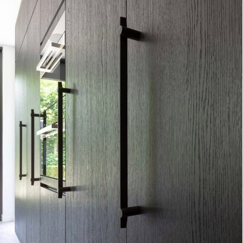 FORMANI Tense Front Door and Appliance Pull