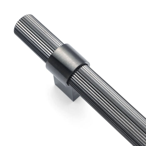 Manovella Cassandra Fluted Cabinet and Appliance Pull