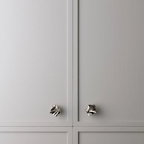 LO & CO INTERIORS - Lucia Knob