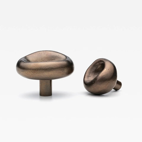 LO & CO INTERIORS - Orietta Knob