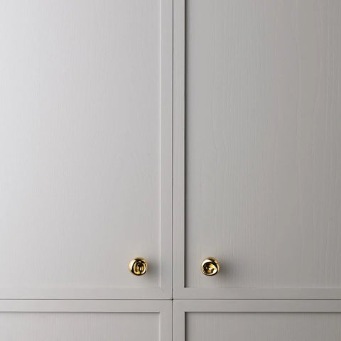LO & CO INTERIORS - Orietta Knob