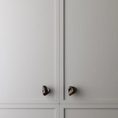 LO & CO INTERIORS - Rubble Knob