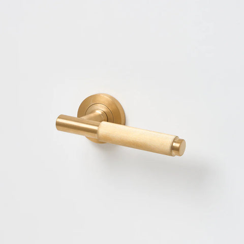 LO & CO - Linear Door Lever